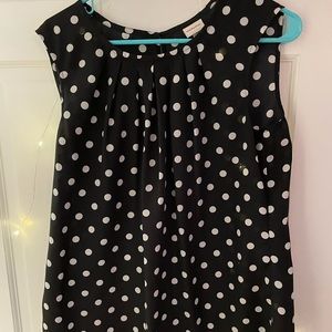 Polka dot short sleeve top size large